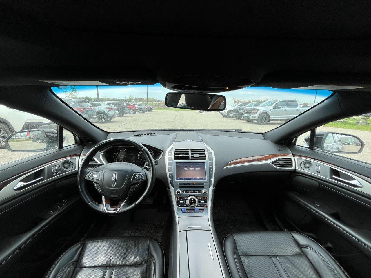2020 Lincoln MKZ Reserve AWD Photo