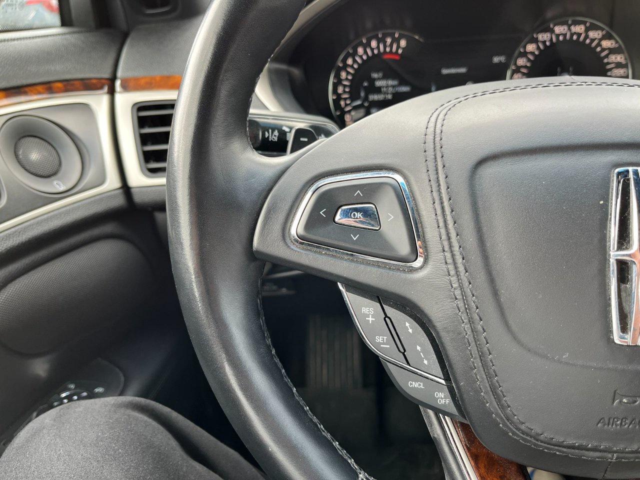 2020 Lincoln MKZ Reserve AWD Photo