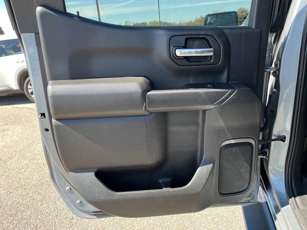 2023 Chevrolet Silverado 1500 4WD Crew Cab 147' Custom Photo