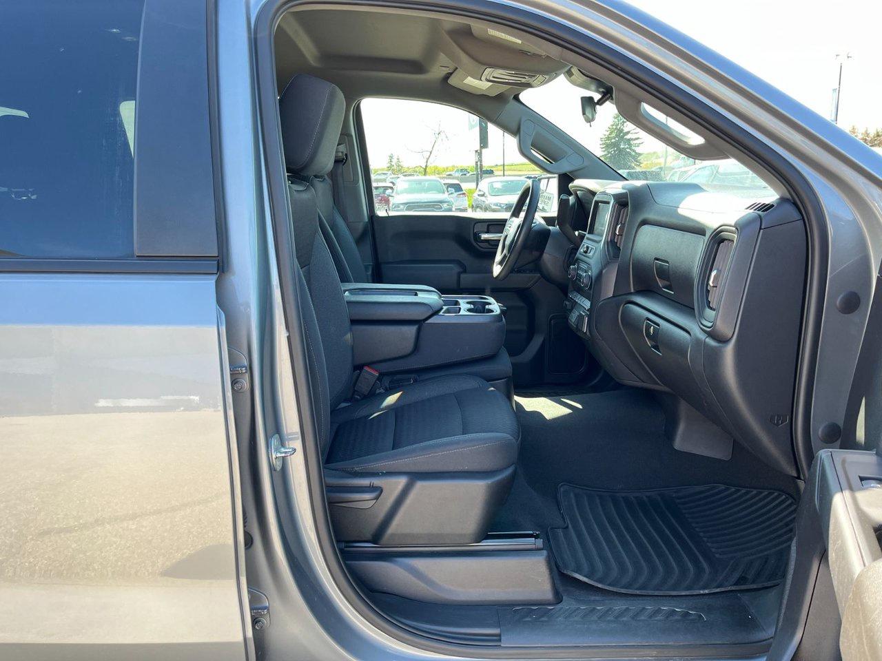 2023 Chevrolet Silverado 1500 4WD Crew Cab 147' Custom Photo
