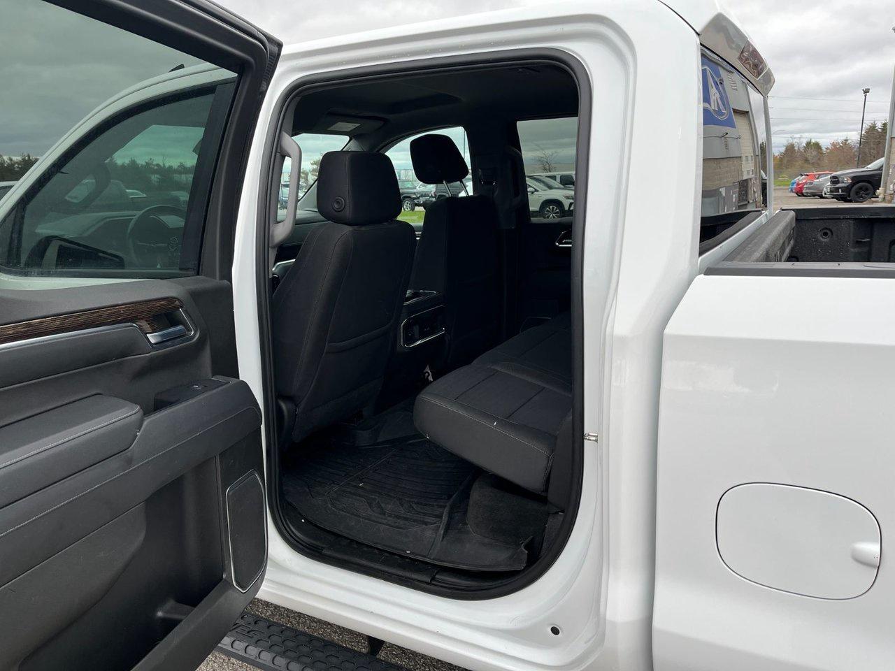 2022 GMC Sierra 1500 4WD Crew Cab 157 Elevation Photo