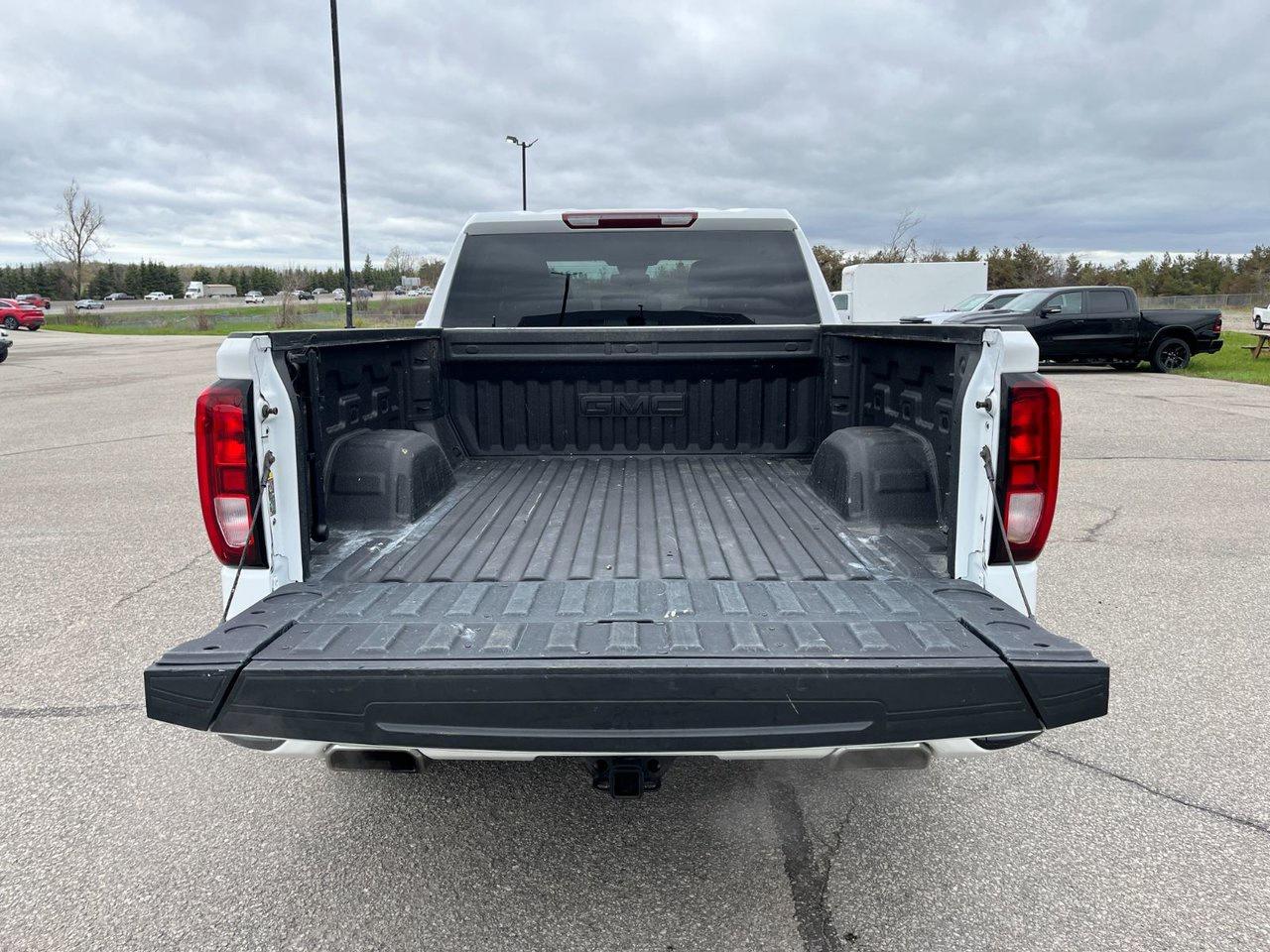 2022 GMC Sierra 1500 4WD Crew Cab 157 Elevation Photo