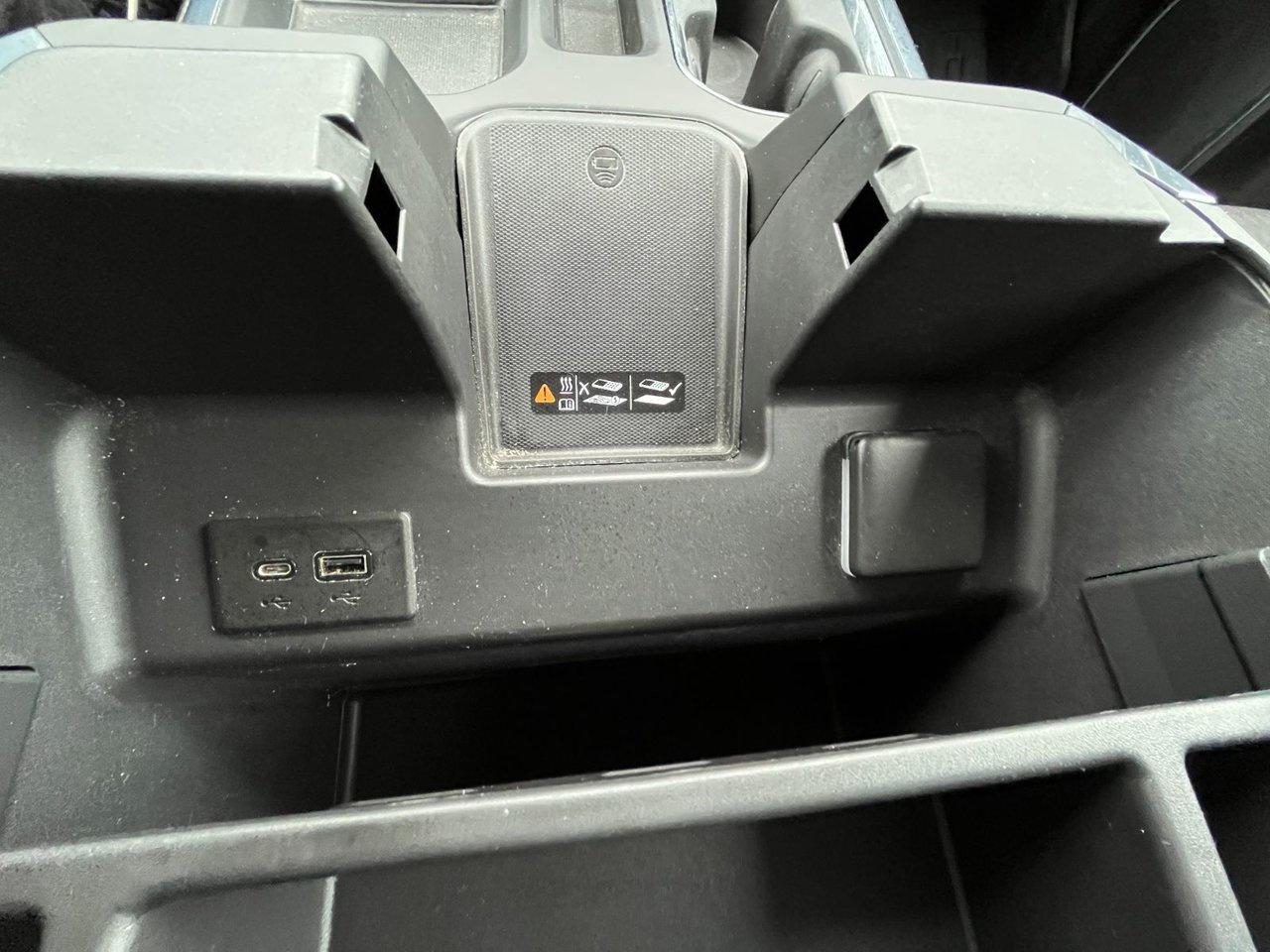 2022 GMC Sierra 1500 4WD Crew Cab 157 Elevation Photo