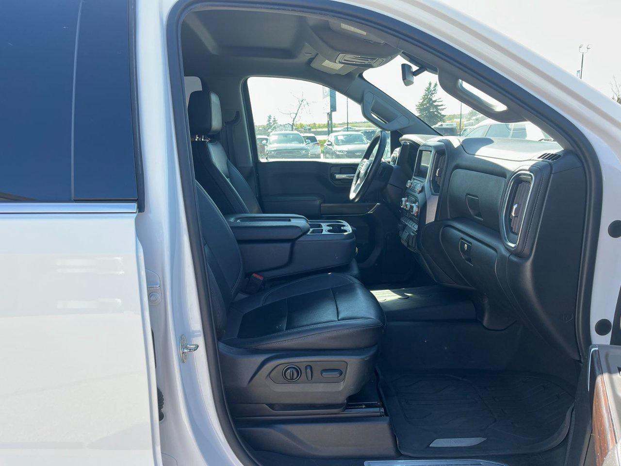 2021 GMC Sierra 1500 4WD Crew Cab 157 WB SLT Photo