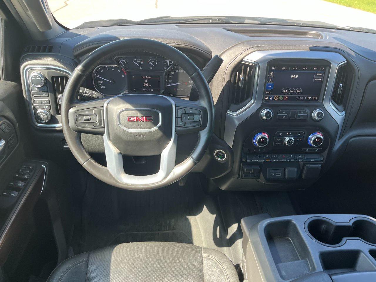 2021 GMC Sierra 1500 4WD Crew Cab 157 WB SLT Photo