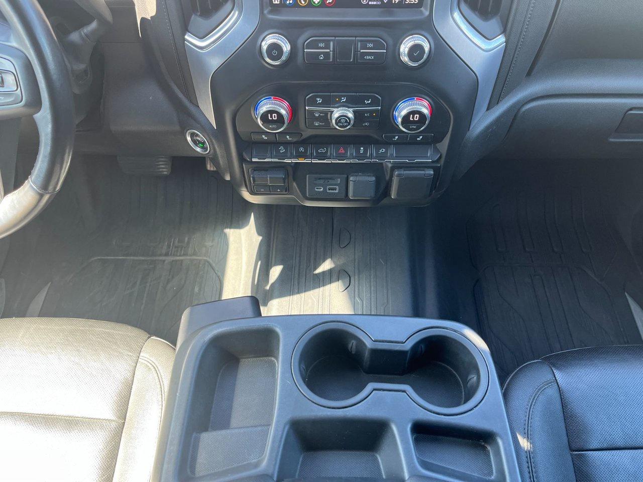 2021 GMC Sierra 1500 4WD Crew Cab 157 WB SLT Photo