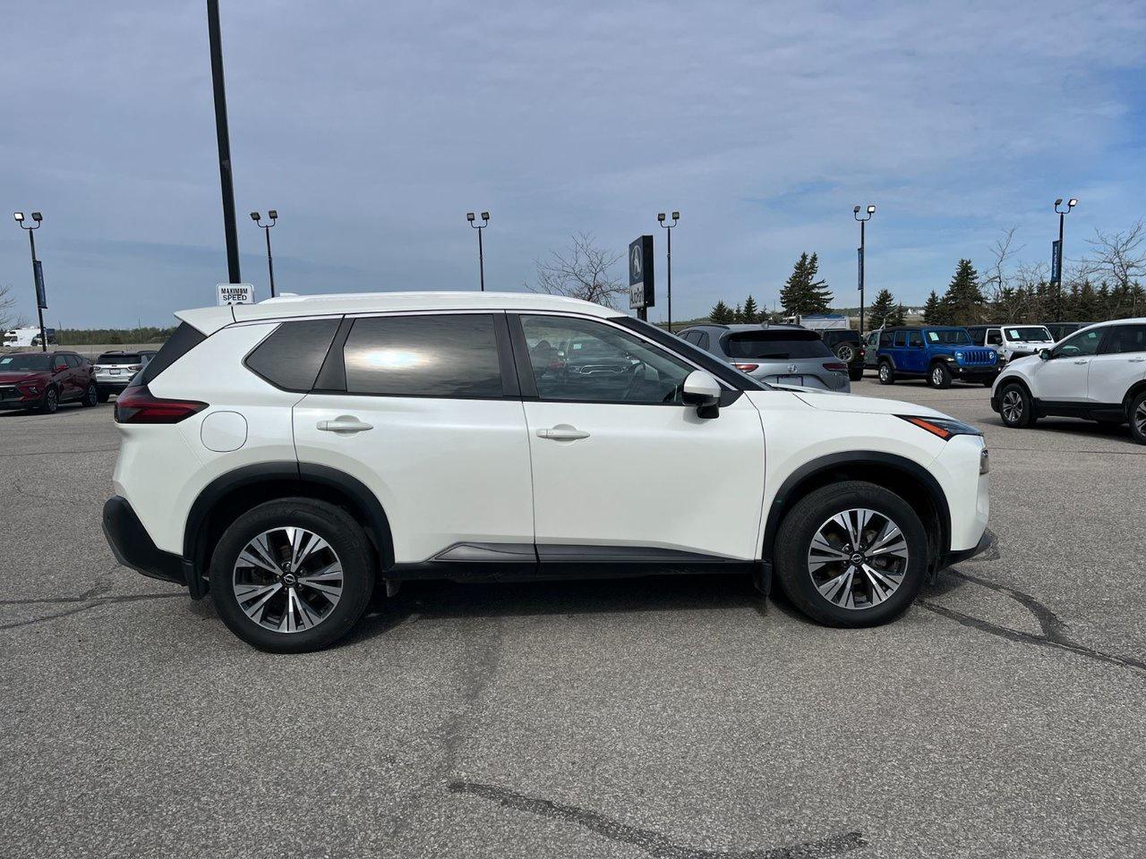 2023 Nissan Rogue AWD SV Moonroof Photo