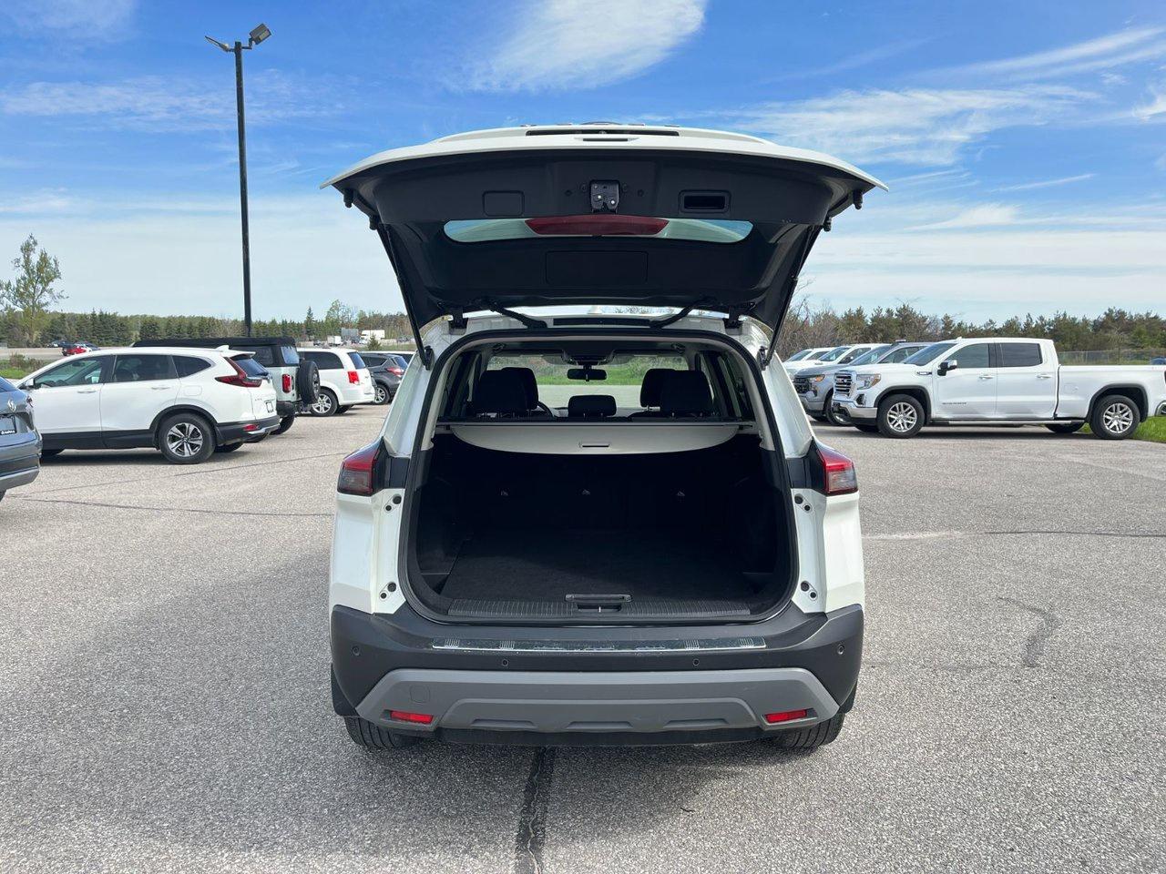 2023 Nissan Rogue AWD SV Moonroof Photo