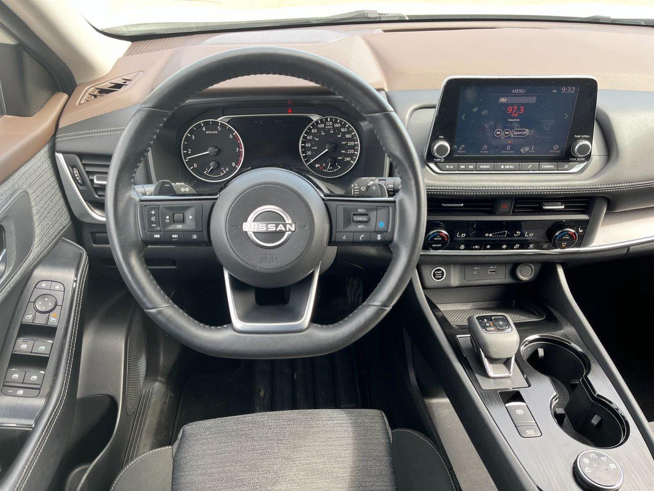 2023 Nissan Rogue AWD SV Moonroof Photo