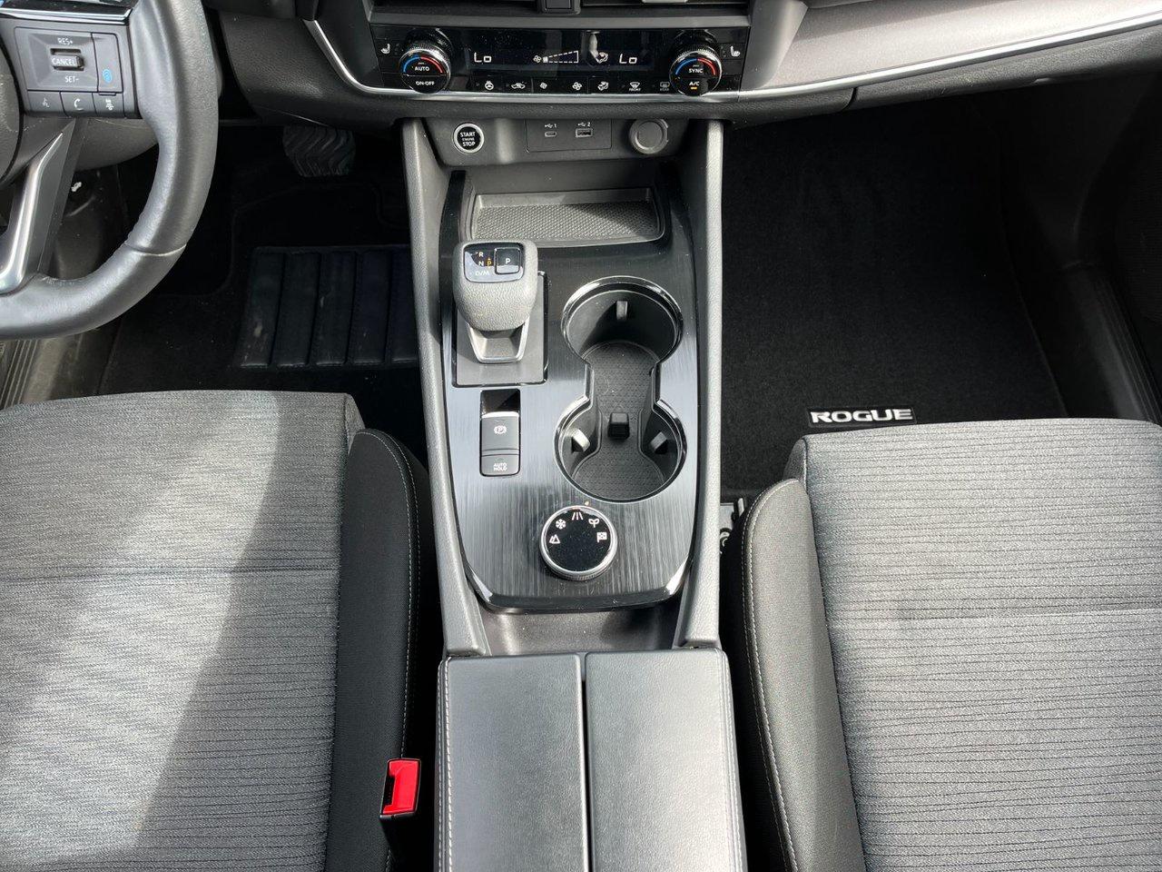 2023 Nissan Rogue AWD SV Moonroof Photo