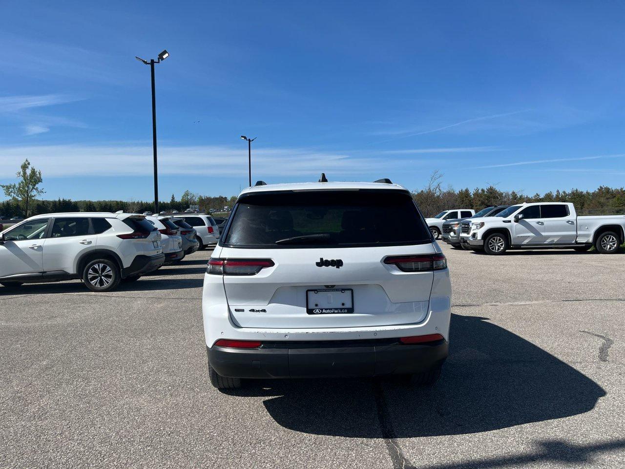 2021 Jeep Grand Cherokee L ALTITUDE 4X4 Photo
