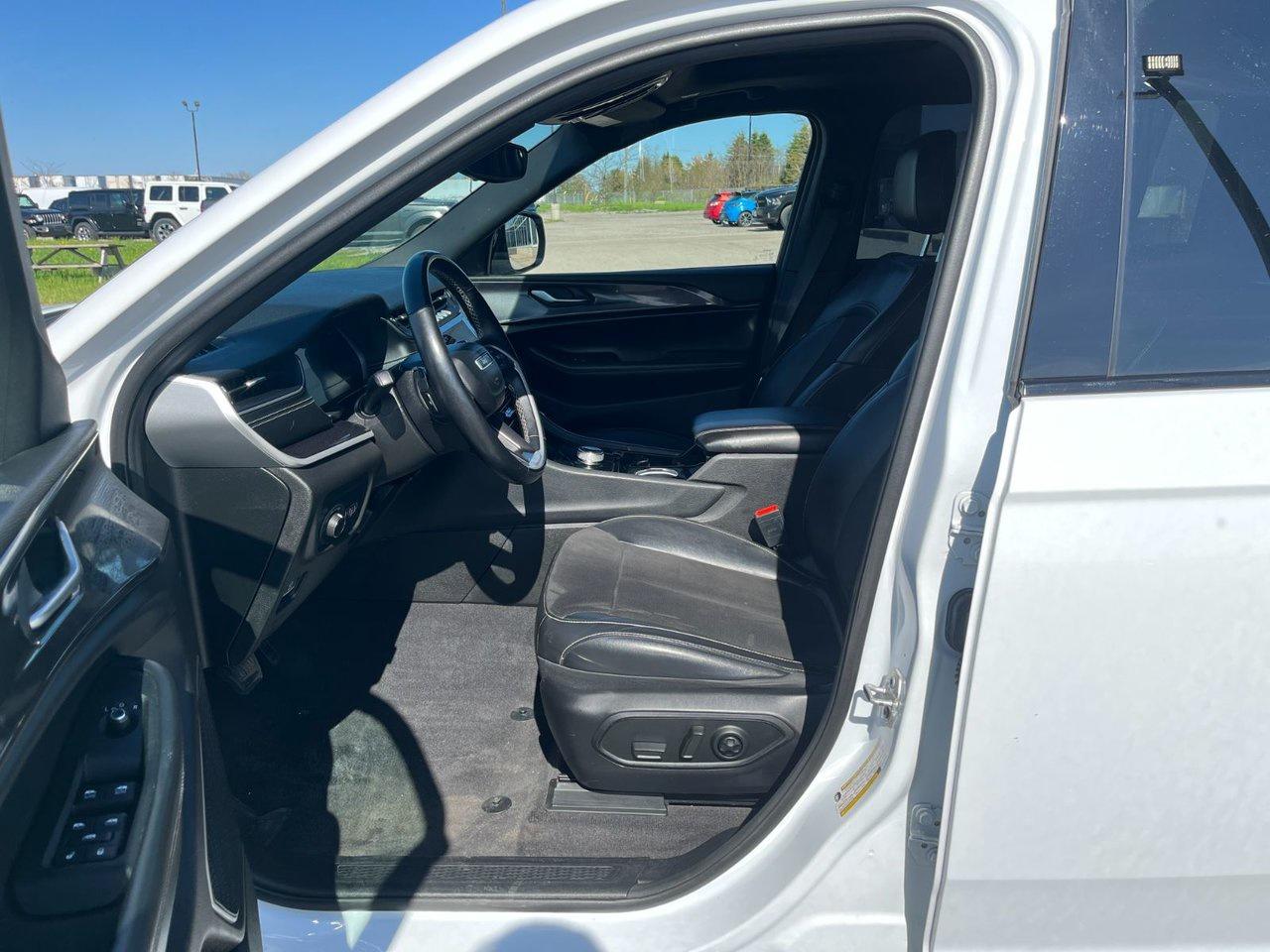 2021 Jeep Grand Cherokee L ALTITUDE 4X4 Photo