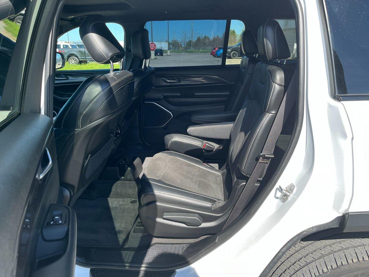 2021 Jeep Grand Cherokee L ALTITUDE 4X4 Photo