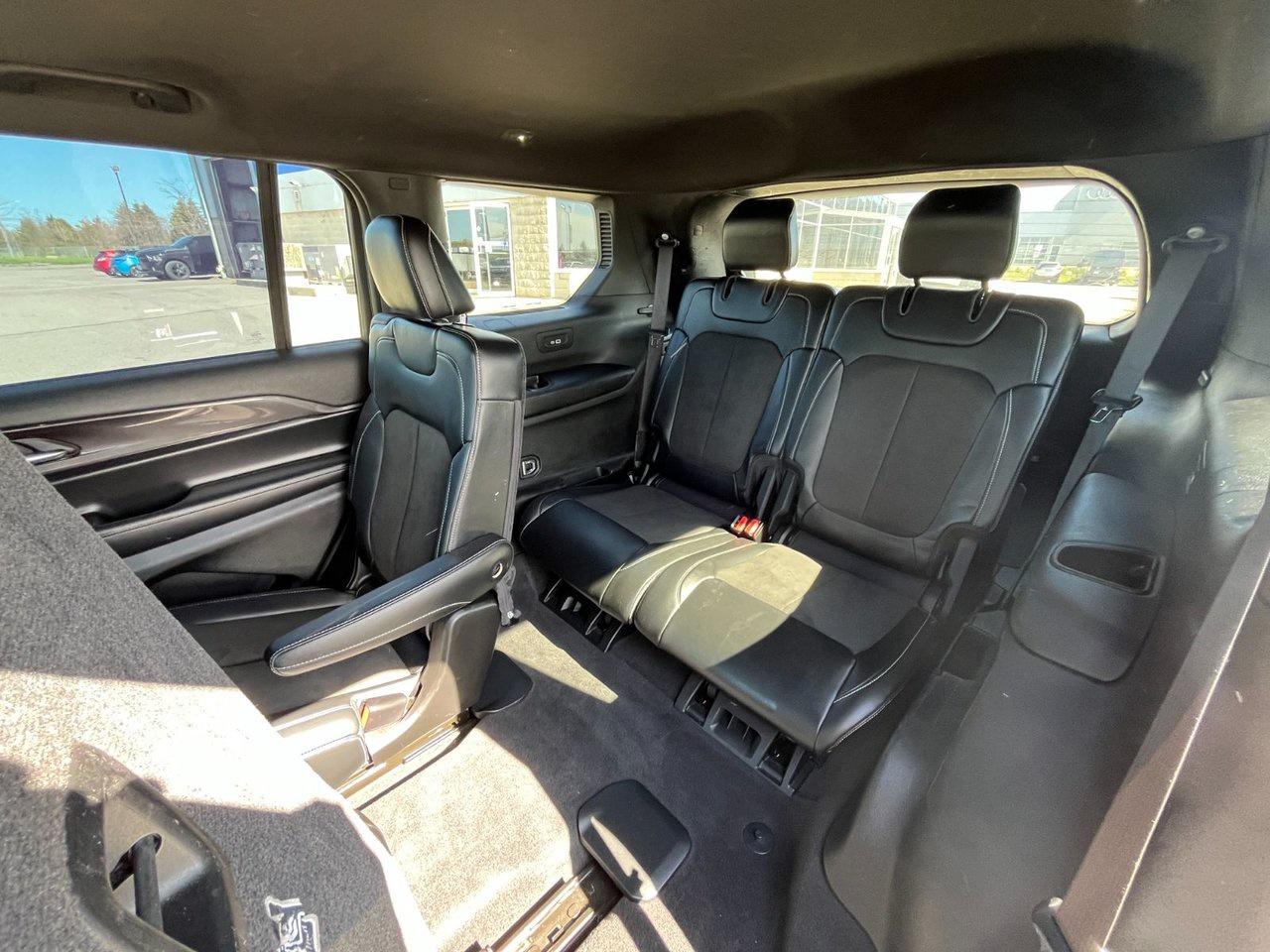 2021 Jeep Grand Cherokee L ALTITUDE 4X4 Photo