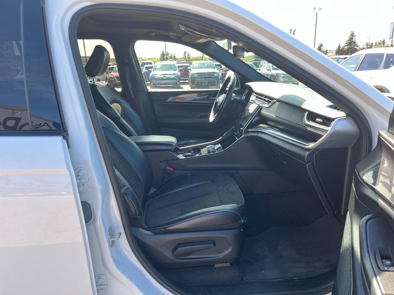 2021 Jeep Grand Cherokee L ALTITUDE 4X4 Photo