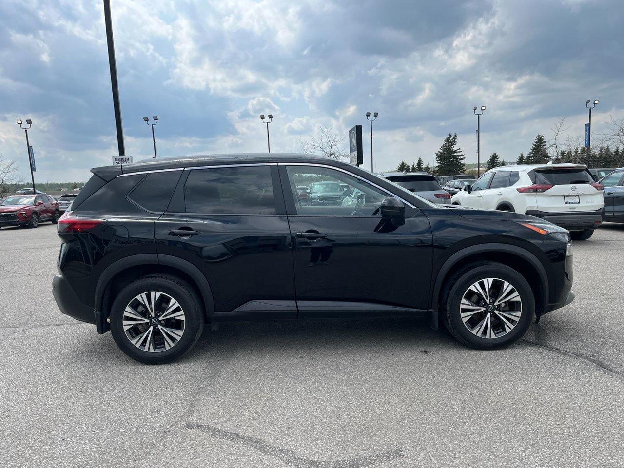 2023 Nissan Rogue SV AWD Photo4
