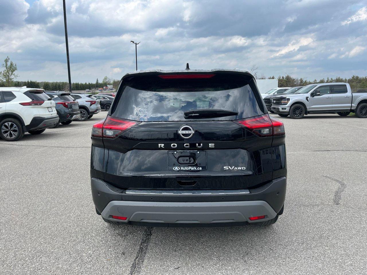2023 Nissan Rogue SV AWD Photo