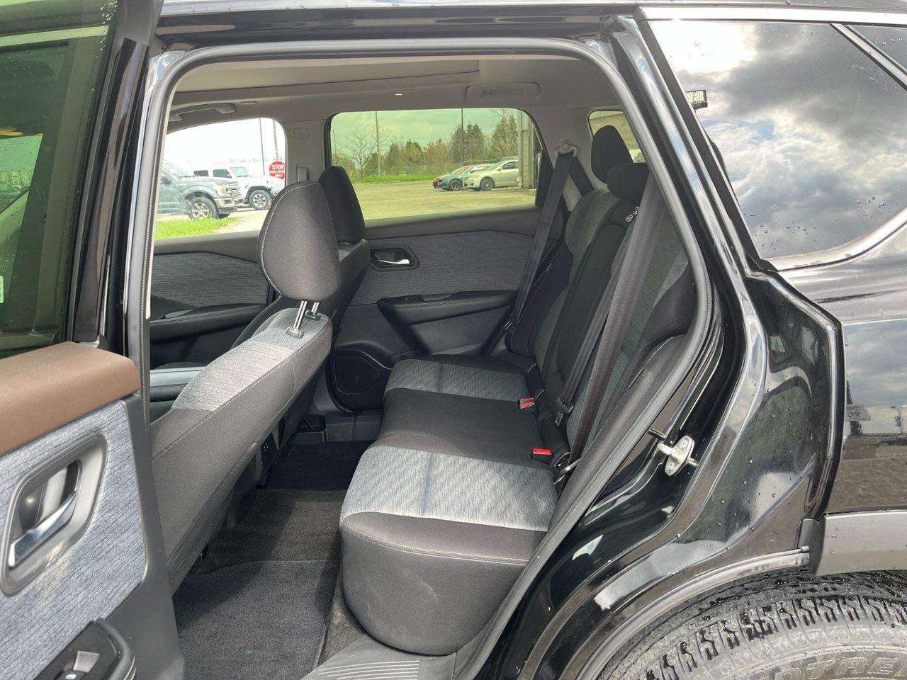 2023 Nissan Rogue SV AWD Photo