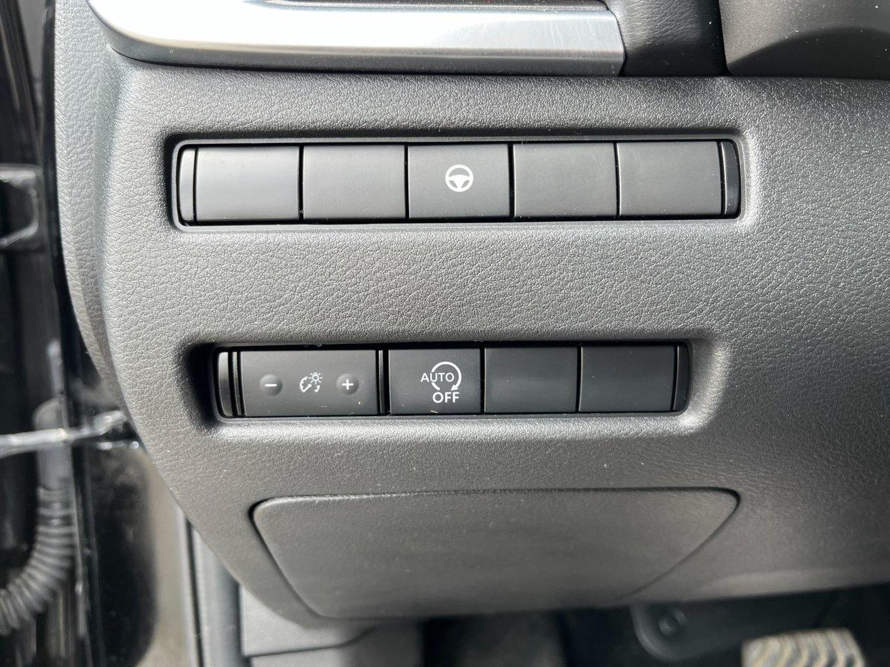 2023 Nissan Rogue SV AWD Photo