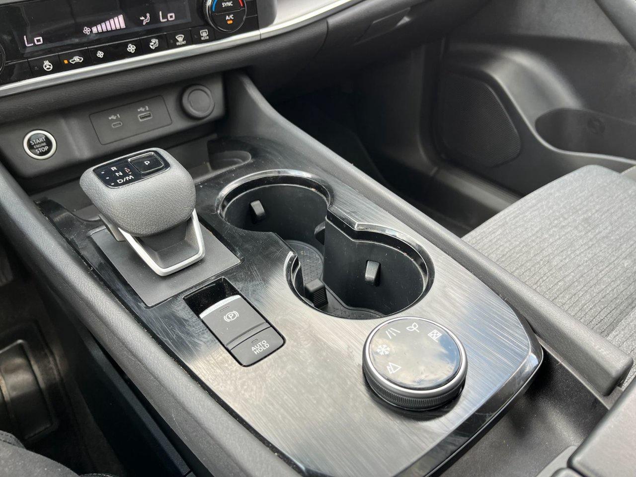 2023 Nissan Rogue SV AWD Photo