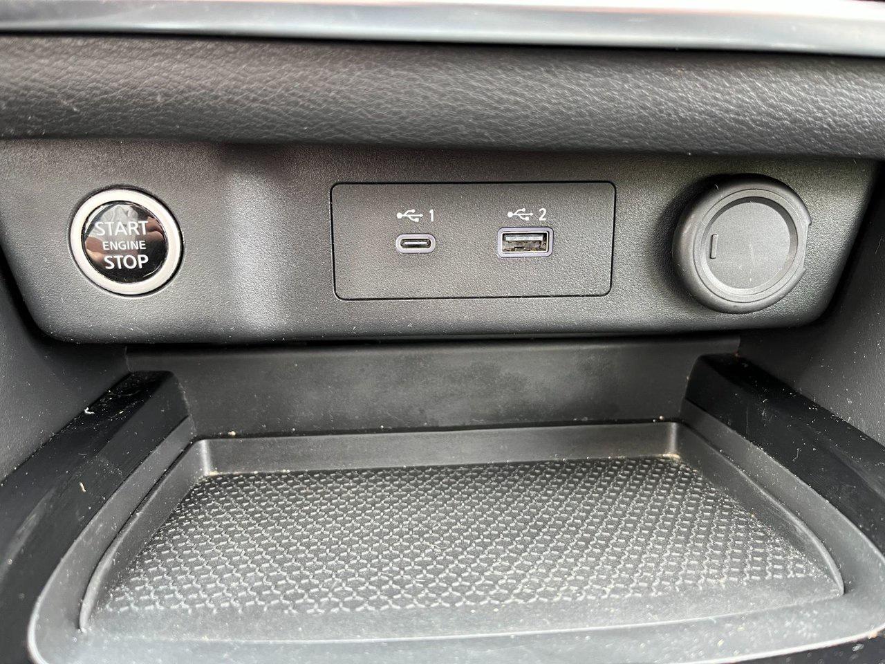 2023 Nissan Rogue SV AWD Photo