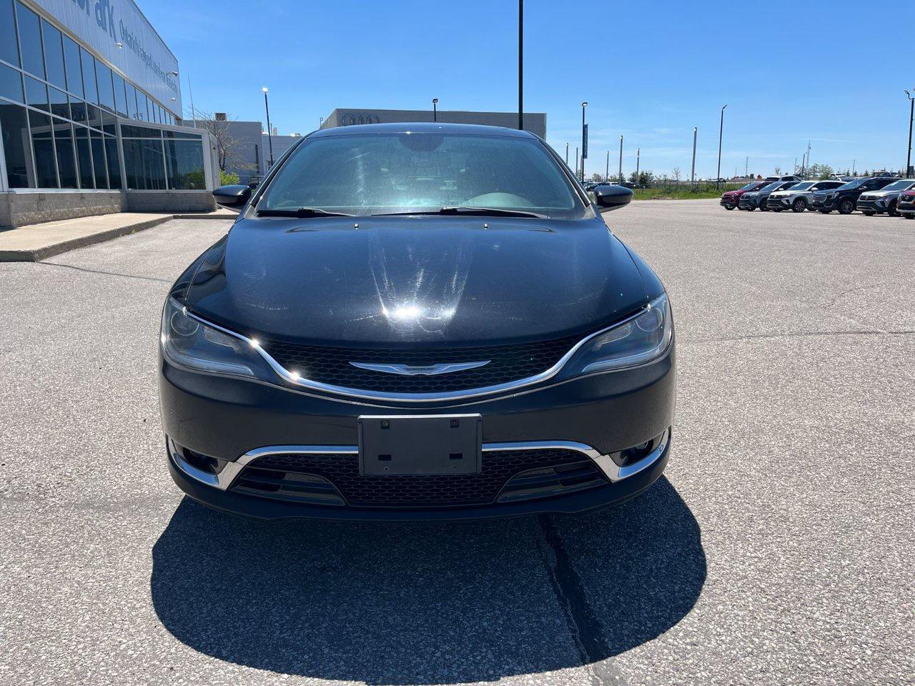 2015 Chrysler 200 C FWD Photo2