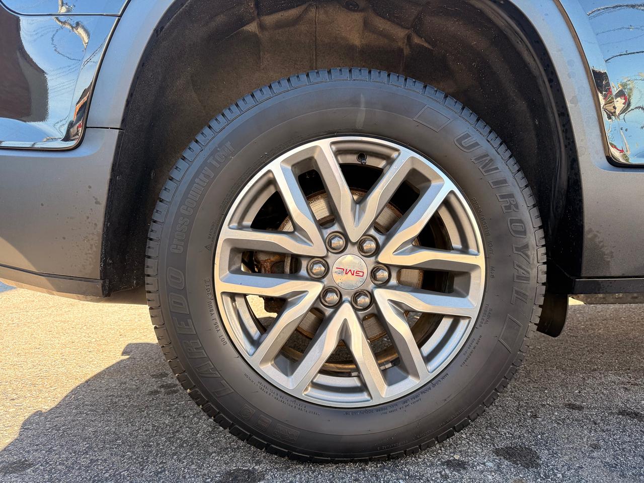 2018 GMC Acadia SLE Photo