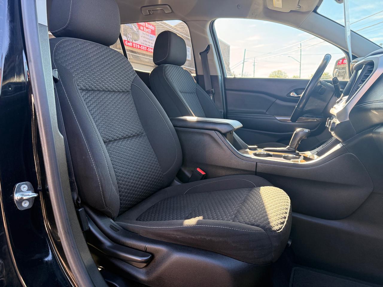 2018 GMC Acadia SLE Photo