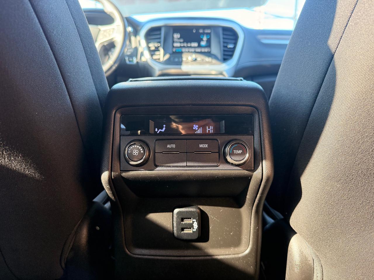 2018 GMC Acadia SLE Photo