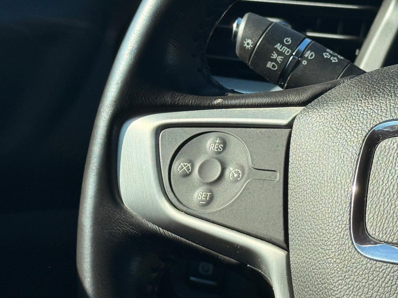 2018 GMC Acadia SLE Photo