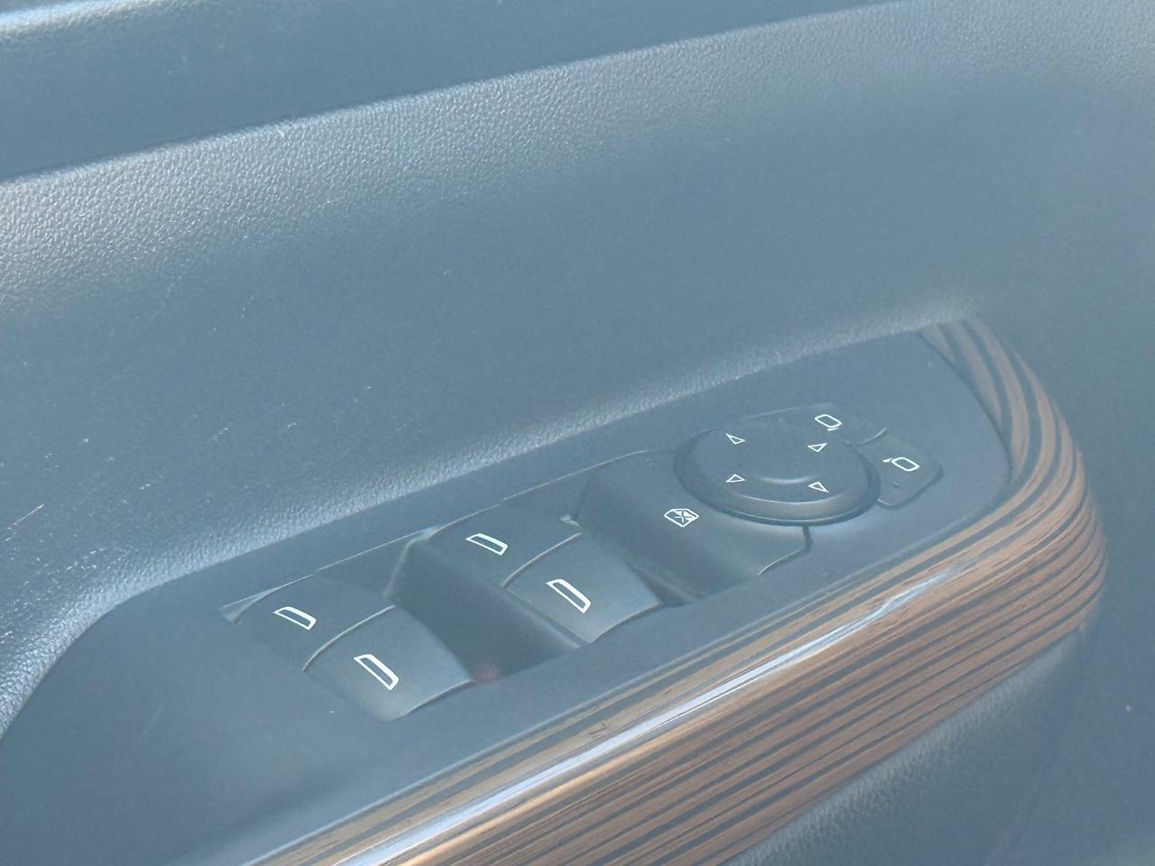 2018 GMC Acadia SLE Photo