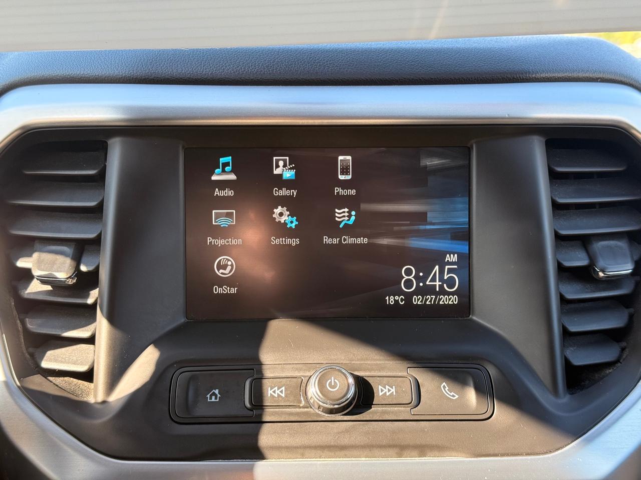 2018 GMC Acadia SLE Photo