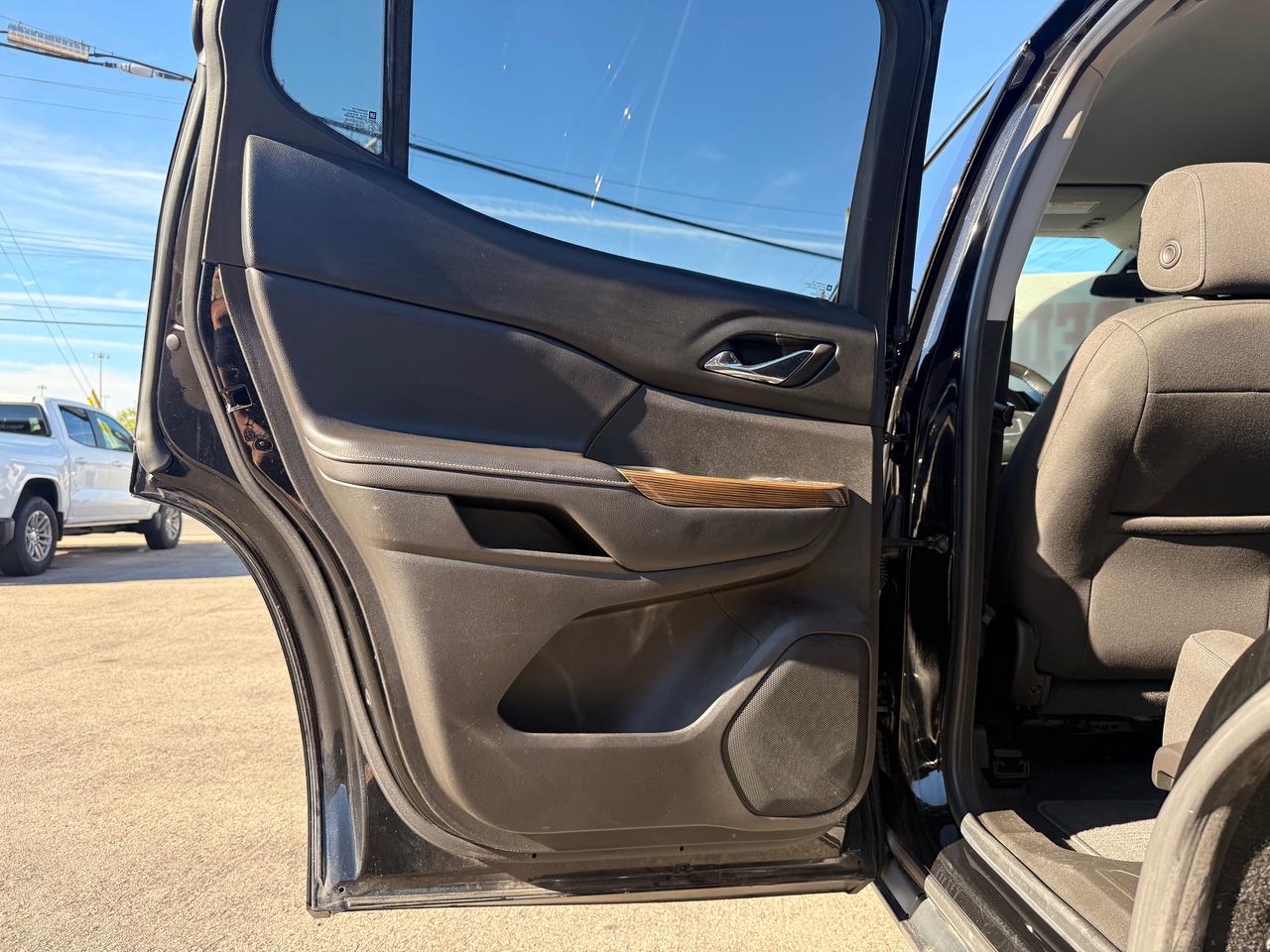 2018 GMC Acadia SLE Photo