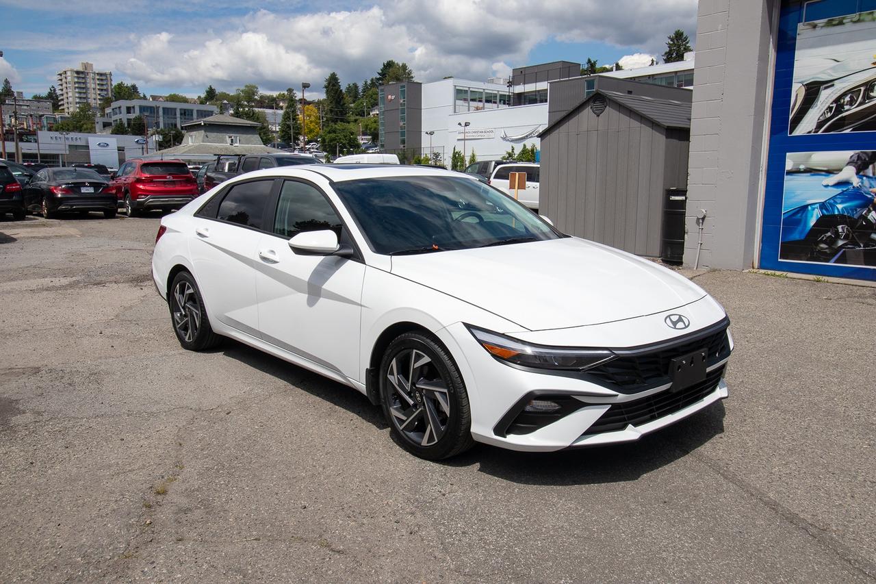 2024 Hyundai Elantra Preferred IVT w/Tech Pkg Photo3