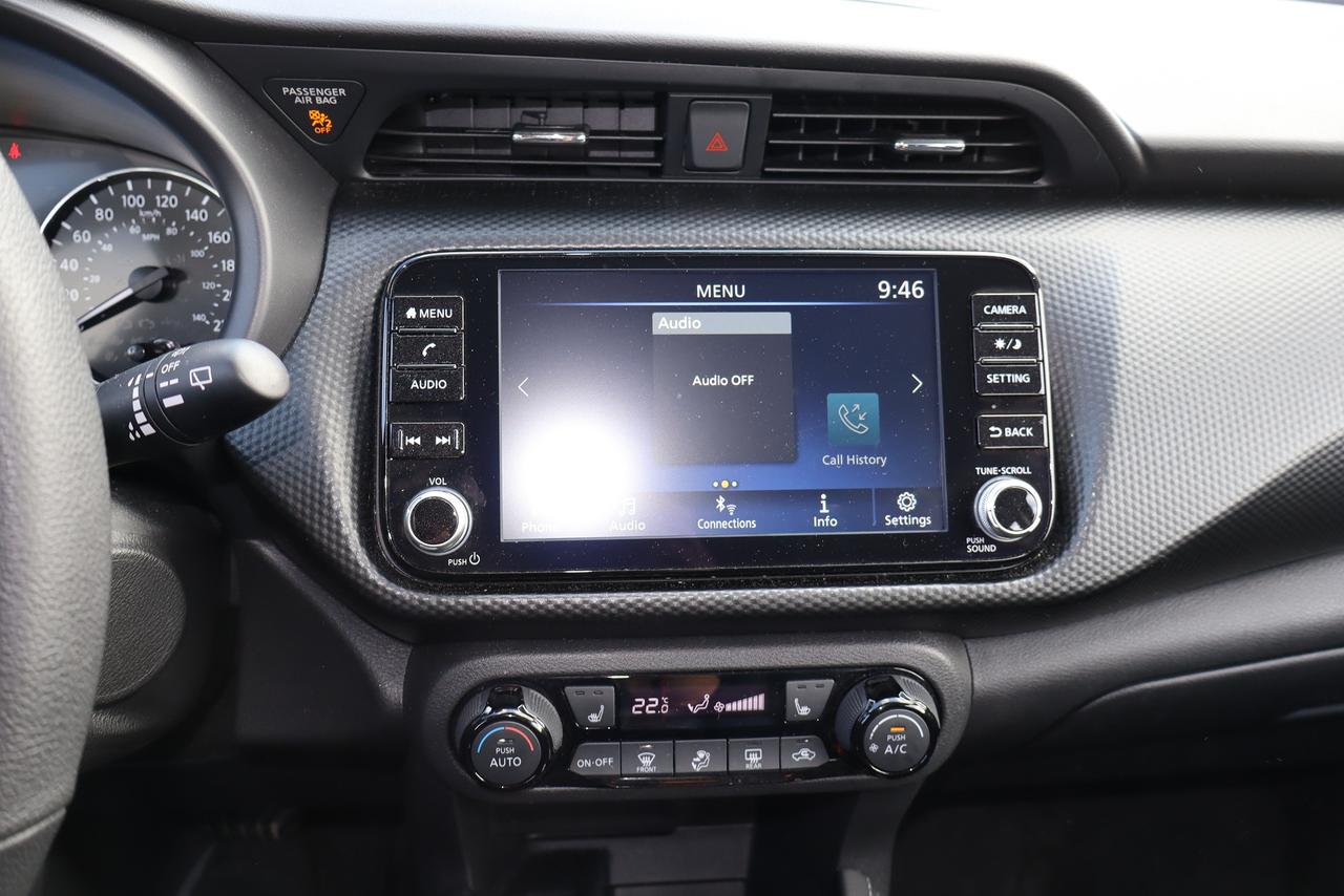 2025 Nissan Kicks SV Photo