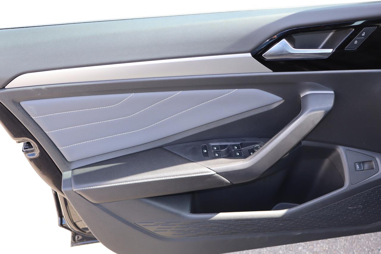 2025 Volkswagen Jetta Comfortline AUTO Photo