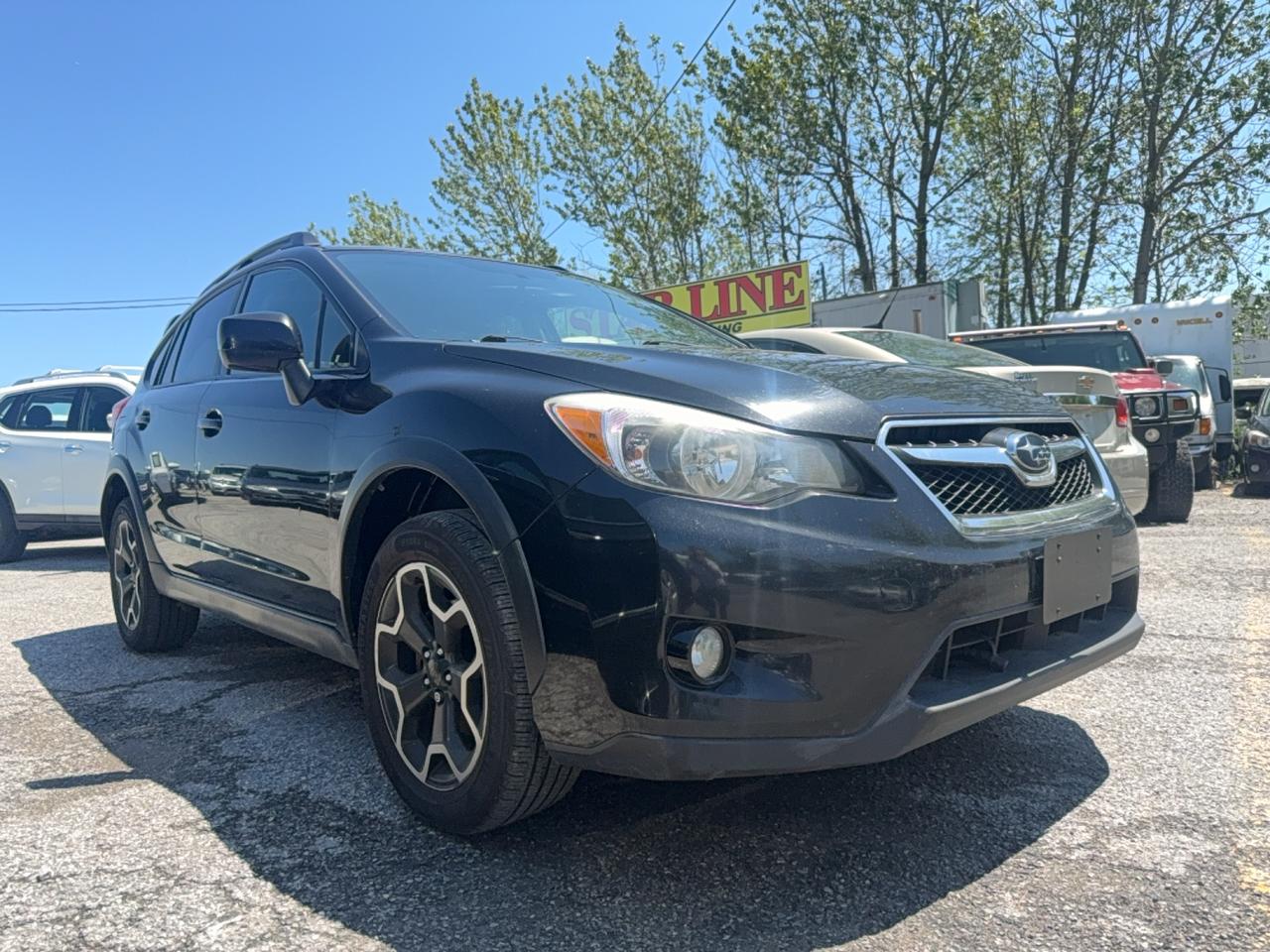 2013 Subaru XV Crosstrek 2.0i w/Touring Pkg Photo2