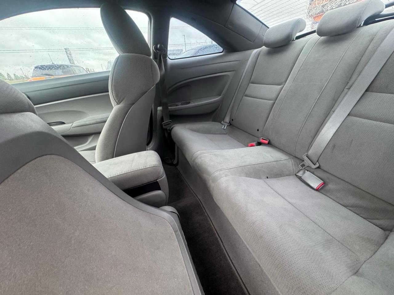 2008 Honda Civic AS IS, DX-G, RUNS GREAT, HAS RUST Photo