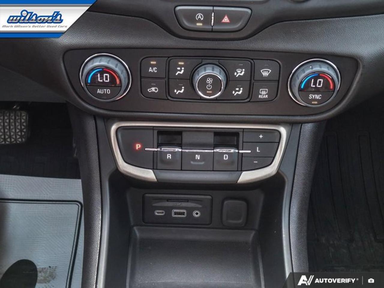2024 GMC Terrain Denali AWD | Leather | Sunroof | NAV | HUD | 360 Camera | Adaptive Cruise | Heated Seats and More ! Photo