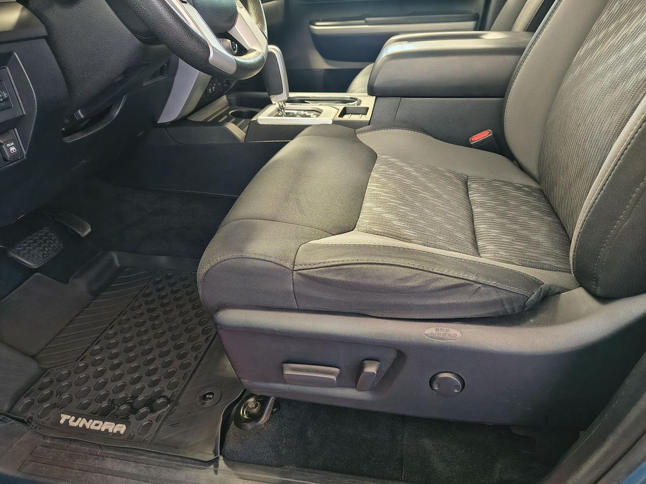 2020 Toyota Tundra TRD OFF ROAD Photo0