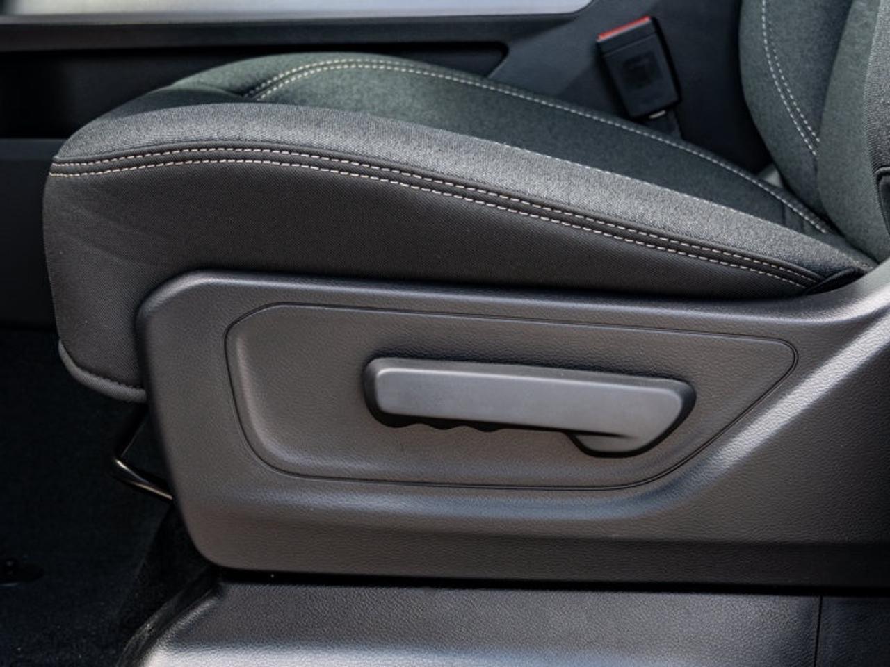 2026 RAM 1500 Express Photo
