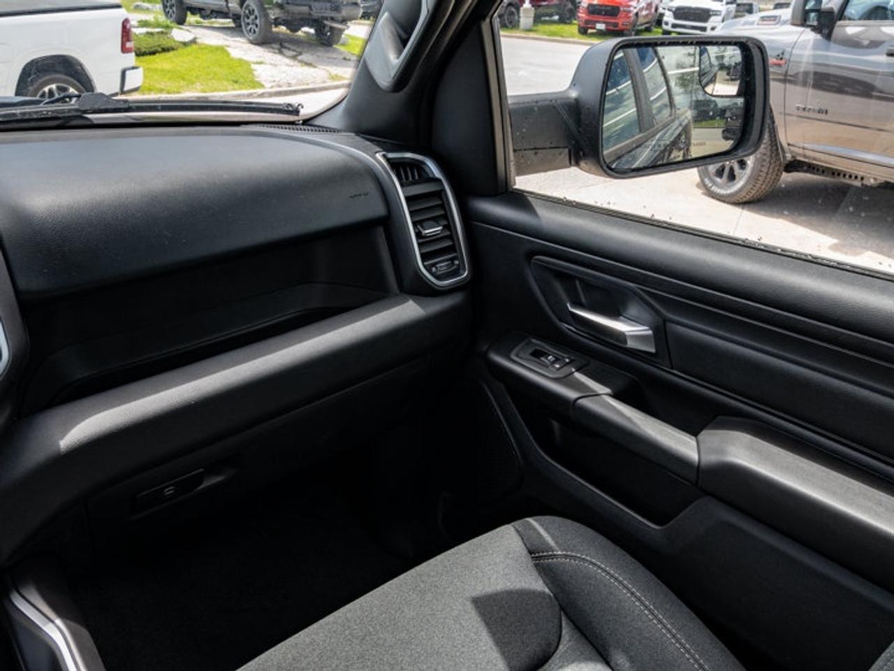 2026 RAM 1500 Express Photo