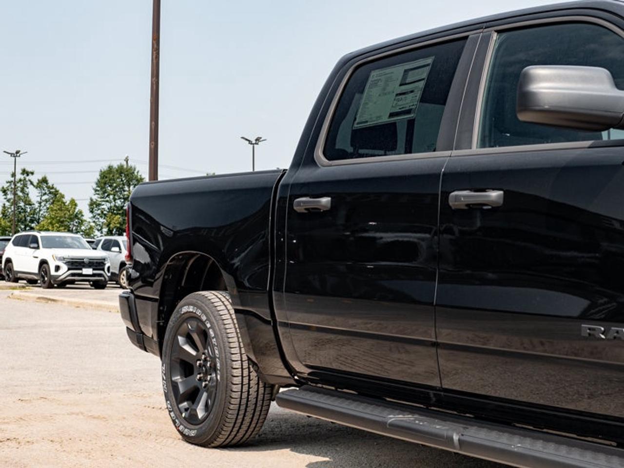 2026 RAM 1500 Express Photo