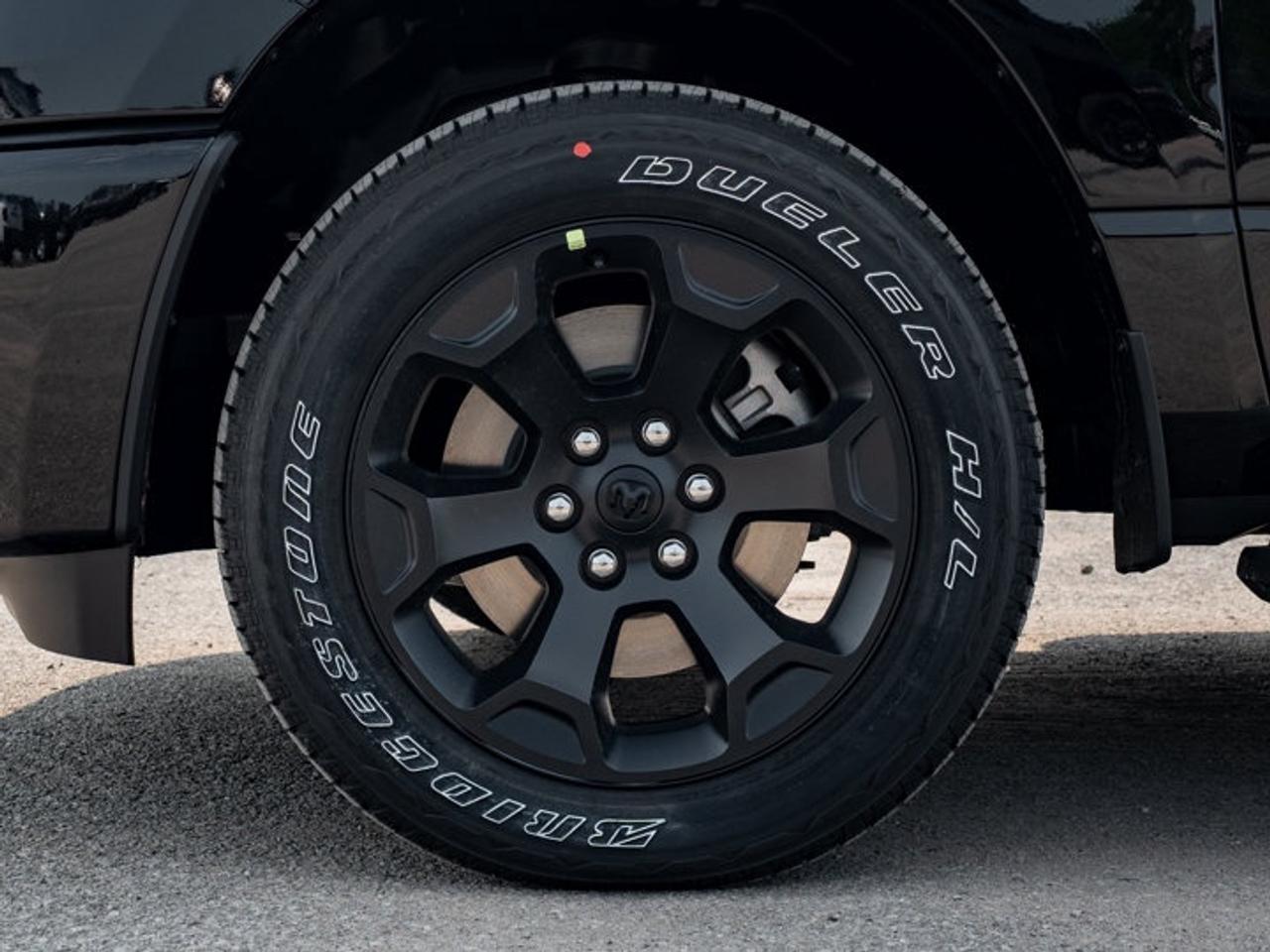 2026 RAM 1500 Express Photo