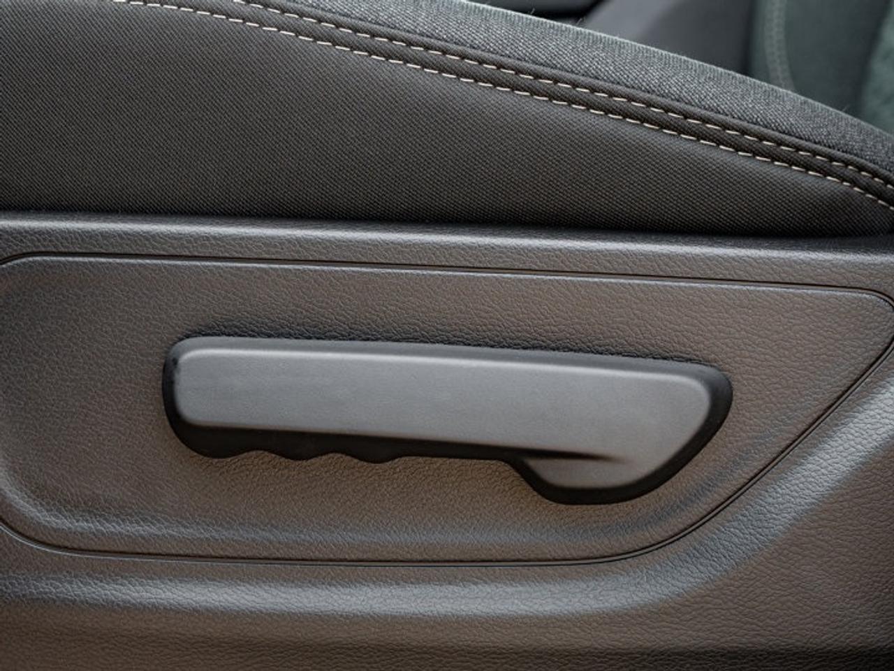 2026 RAM 1500 Express Photo