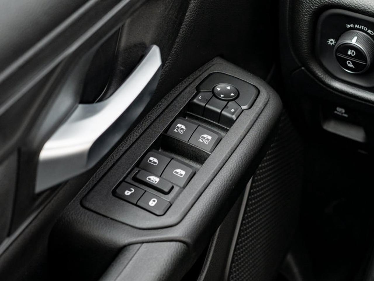 2026 RAM 1500 Express Photo