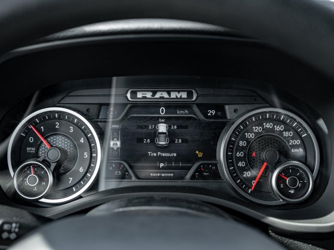 2026 RAM 1500 Express Photo