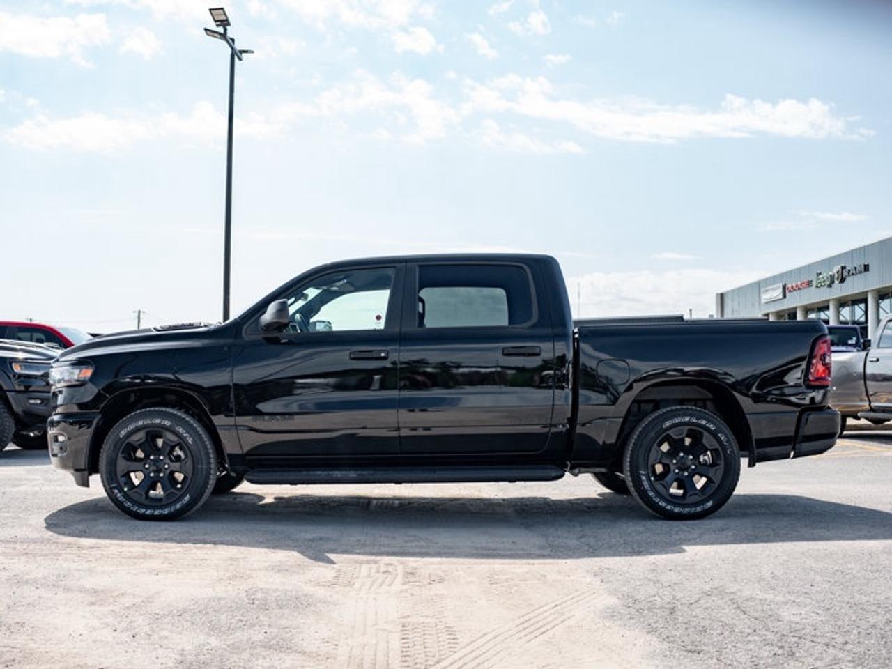 2026 RAM 1500 Express Photo
