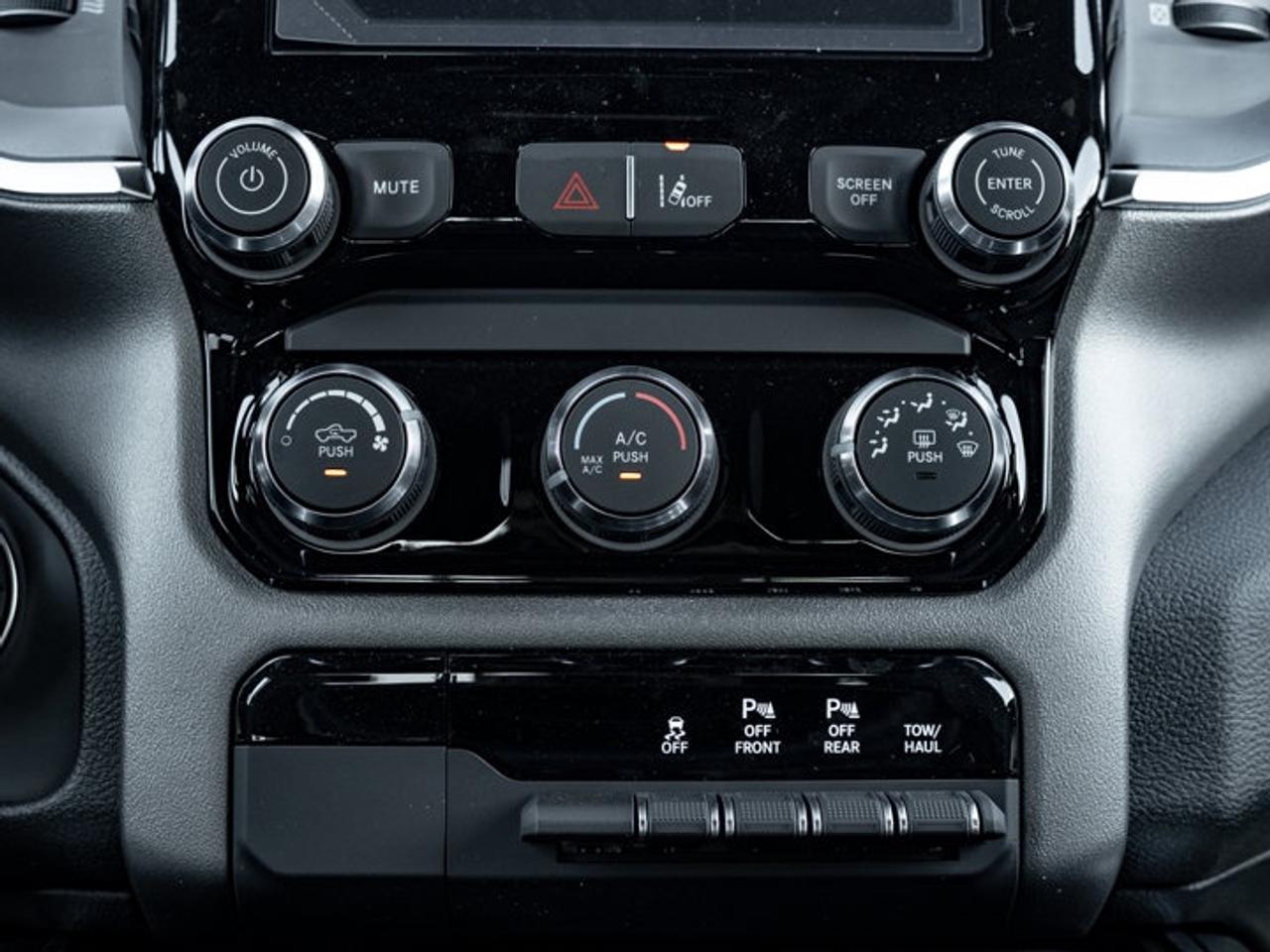 2026 RAM 1500 Express Photo