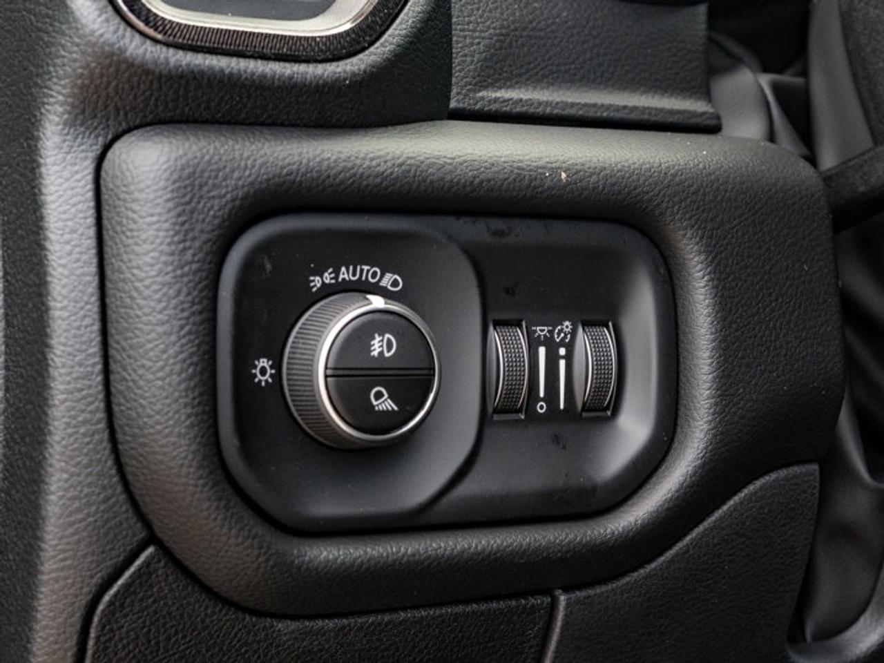 2026 RAM 1500 SPORT Photo